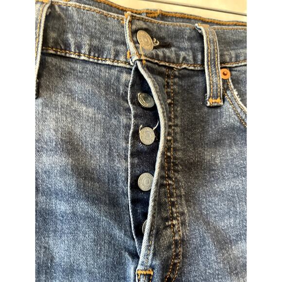 Levi’s Wedgie Skinny Button Fly Size 31 Medium Wash Women's Jean - Picture 3 of 10